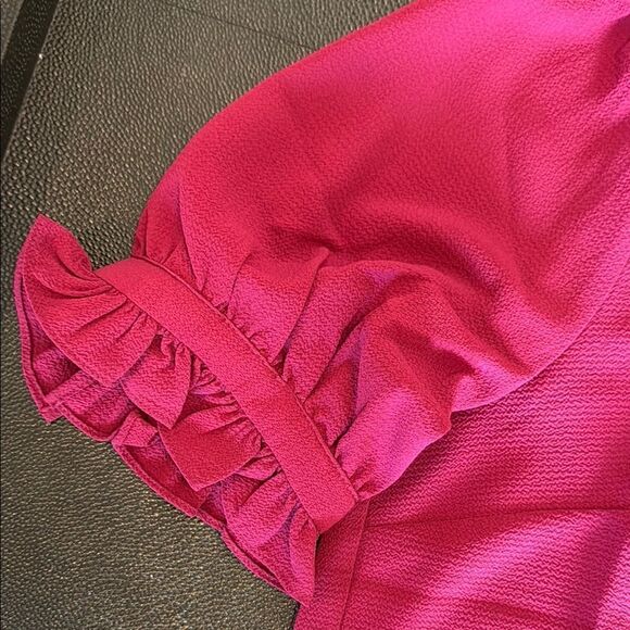 CeCe Red Sangria Burgundy Short Sleeve Button Down Shirt size Medium NWT - Picture 5 of 10